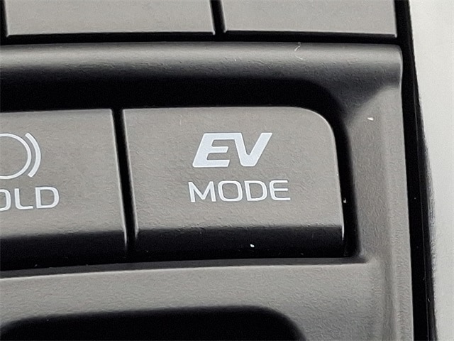 Thumbnail: 2025 Toyota Camry - 23