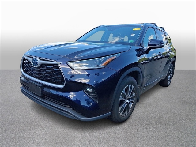 Thumbnail: 2021 Toyota Highlander - 1