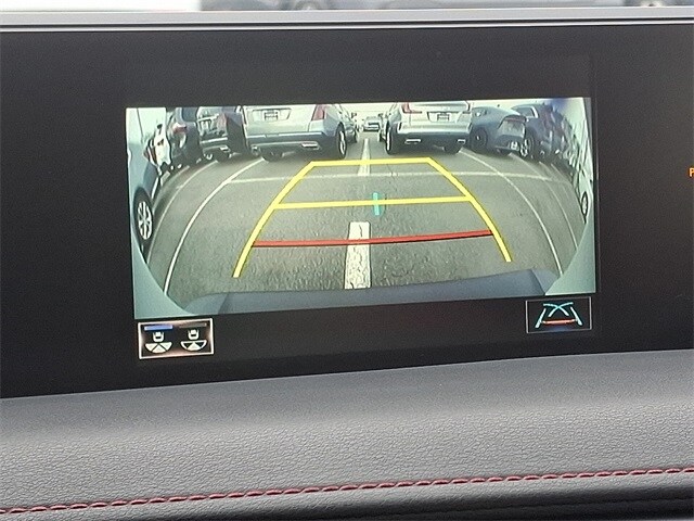 Thumbnail: 2021 Lexus UX - 18