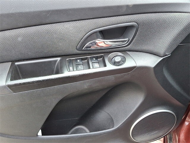 2012 Chevrolet Cruze LT 12