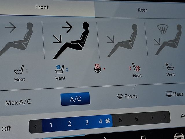 Thumbnail: 2024 Chrysler Pacifica - 30