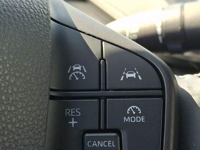 Thumbnail: 2023 Toyota Prius - 26