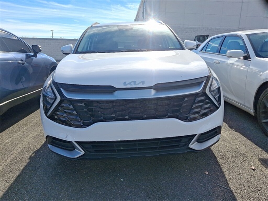 Used 2023 Kia Sportage EX SUV