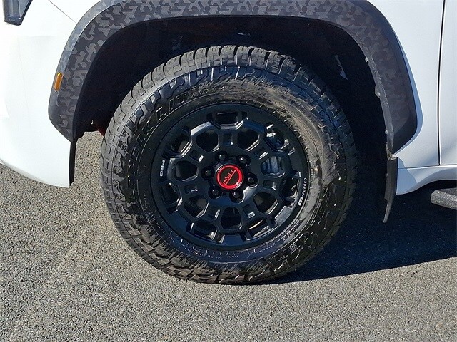 Thumbnail: 2023 Toyota Sequoia - 8