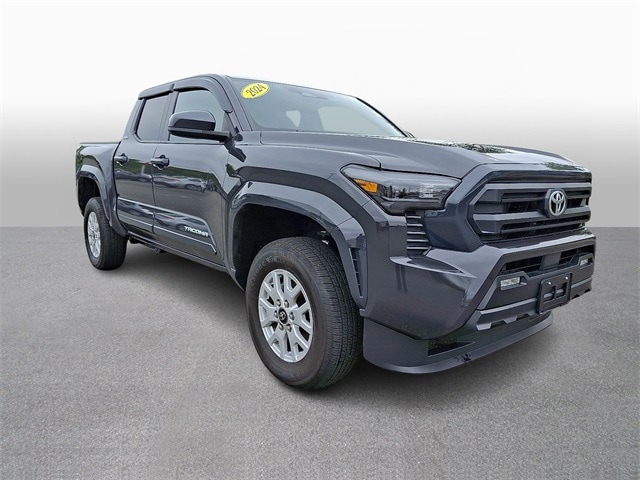2024 Toyota Tacoma SR5 3