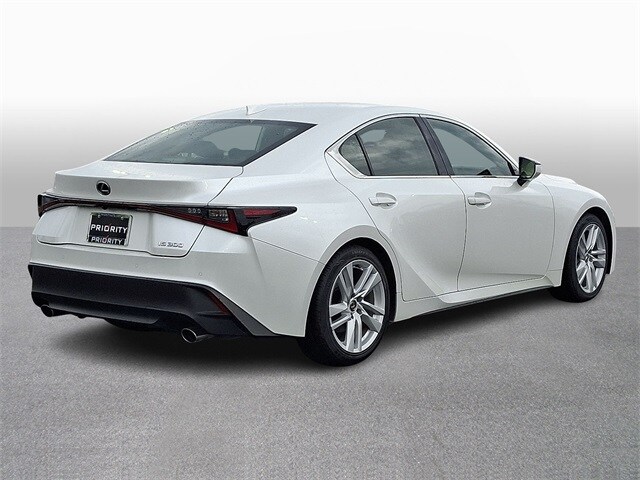 2023 Lexus IS 300 4