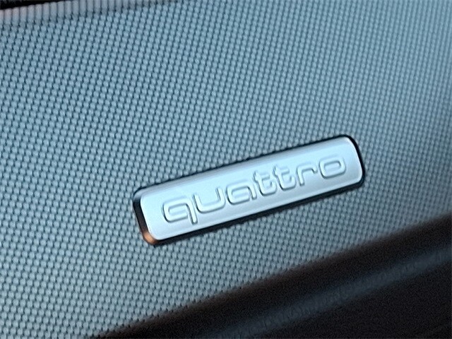 Thumbnail: 2025 Audi Q3 - 24