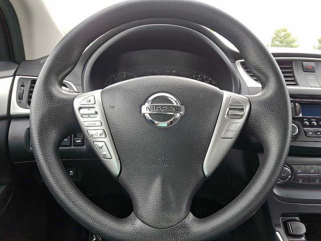 Thumbnail: 2016 Nissan Sentra - 18