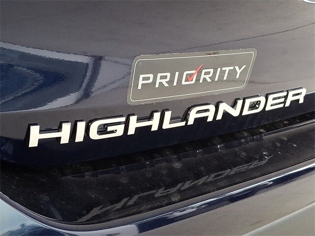 Thumbnail: 2026 Toyota Highlander - 21