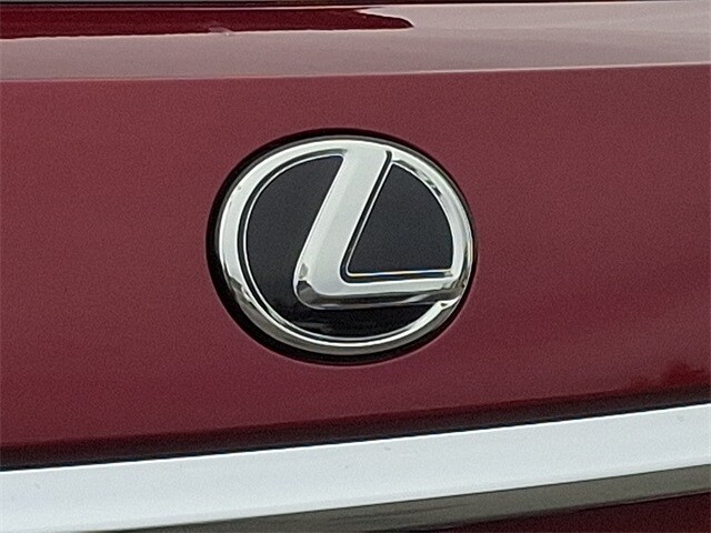 Thumbnail: 2017 Lexus RX - 32