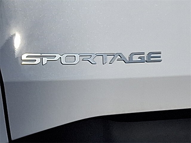Thumbnail: 2023 Kia Sportage - 10