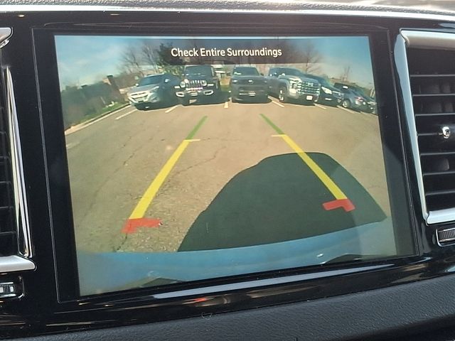 Thumbnail: 2025 Chrysler Pacifica - 18