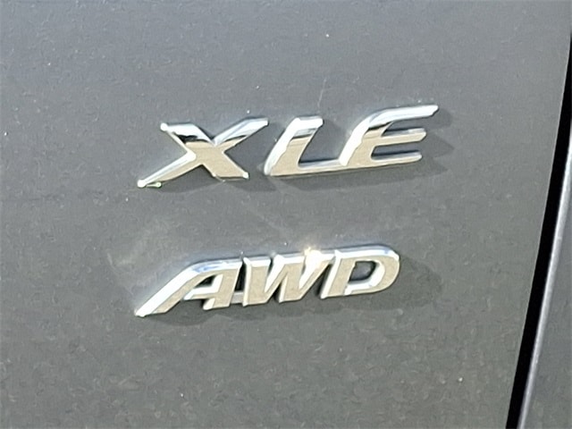 Thumbnail: 2024 Toyota Corolla Cross - 32