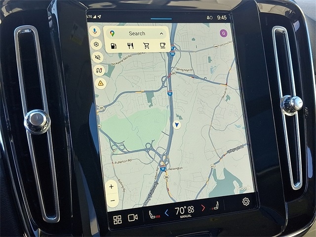 Thumbnail: 2024 Volvo XC40 - 14