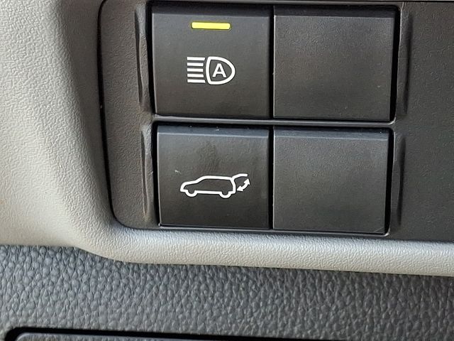 Thumbnail: 2021 Toyota Highlander - 31