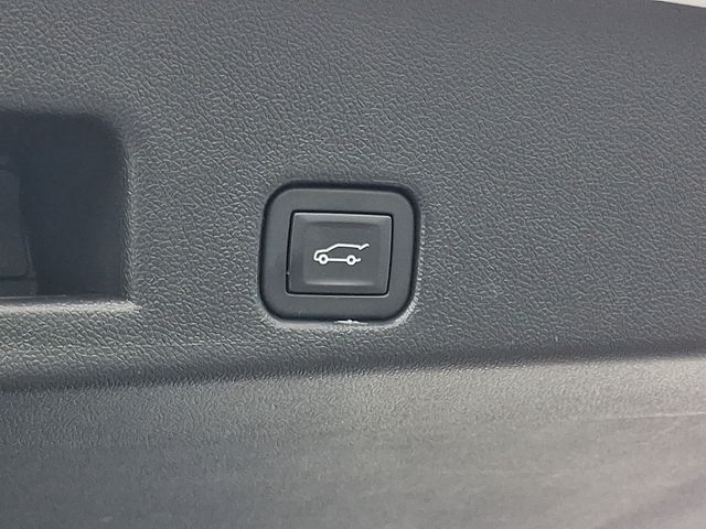 Thumbnail: 2026 GMC Acadia - 31
