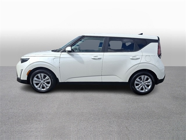 Thumbnail: 2023 Kia Soul - 7