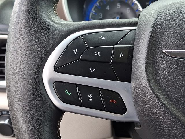 Thumbnail: 2023 Chrysler Voyager - 22