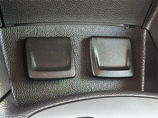 Thumbnail: 2016 Chevrolet Cruze - 23