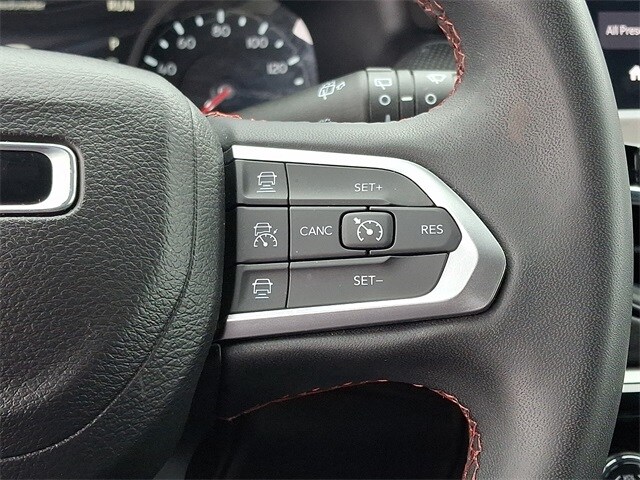 Thumbnail: 2024 Jeep Compass - 21