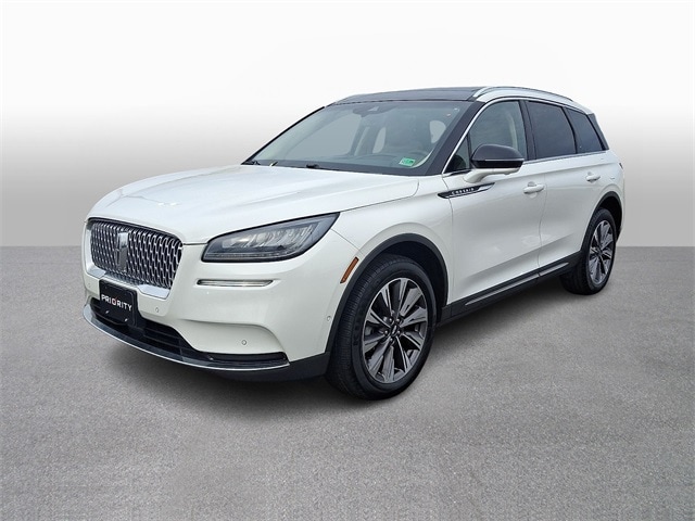 Thumbnail: 2022 Lincoln Corsair - 1