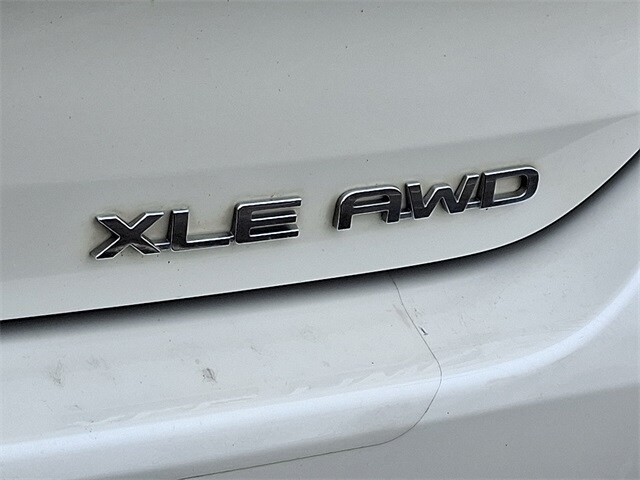 Thumbnail: 2021 Toyota Highlander - 36