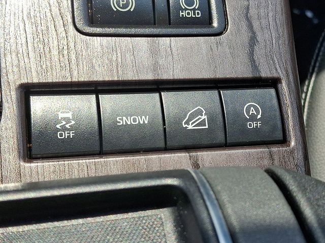 Thumbnail: 2021 Toyota Highlander - 27