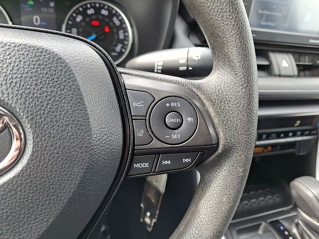 Thumbnail: 2022 Toyota RAV4 - 21