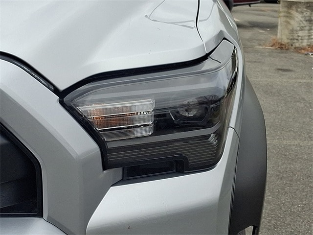 Thumbnail: 2025 Toyota 4Runner - 9