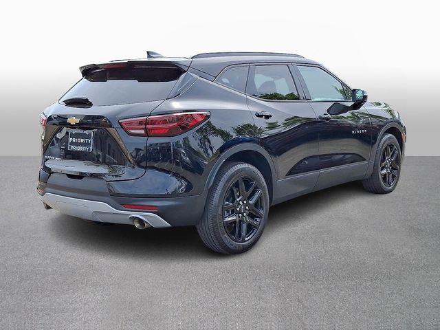Thumbnail: 2023 Chevrolet Blazer - 4