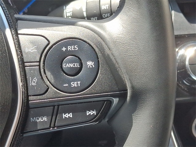 Thumbnail: 2021 Toyota Venza - 19