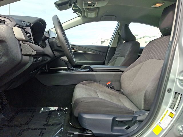 Thumbnail: 2025 Toyota Camry - 13