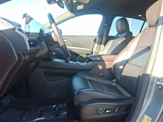 Thumbnail: 2024 Cadillac XT4 - 13