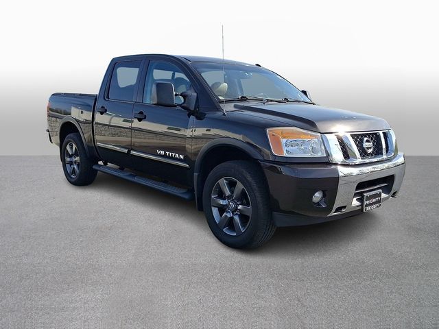 Thumbnail: 2015 Nissan Titan - 3