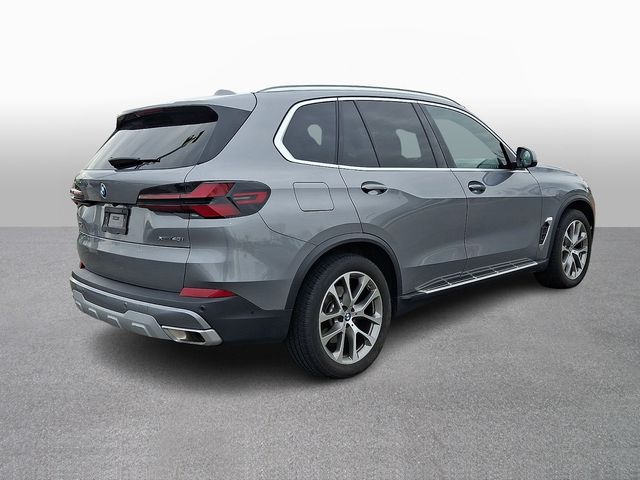Thumbnail: 2026 BMW X5 - 4