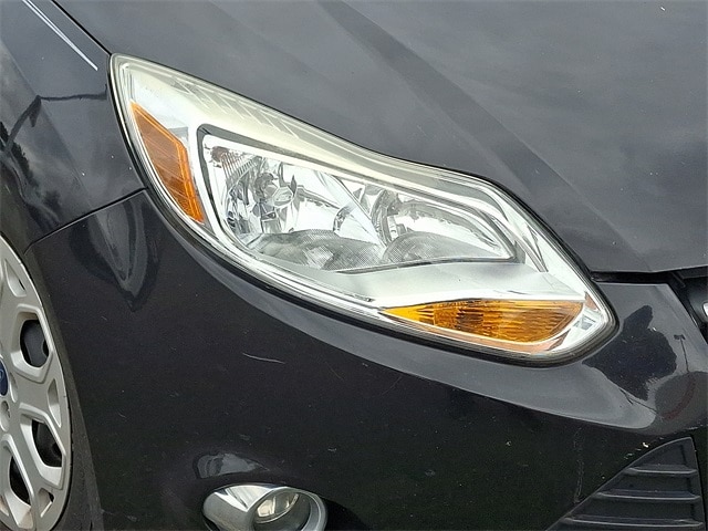 Thumbnail: 2012 Ford Focus - 4