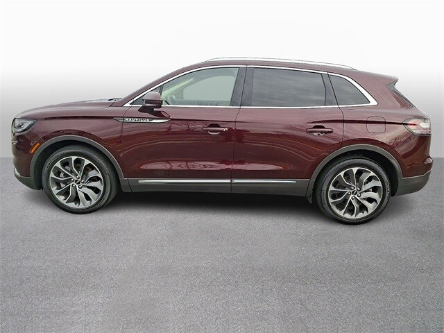 Thumbnail: 2022 Lincoln Nautilus - 7