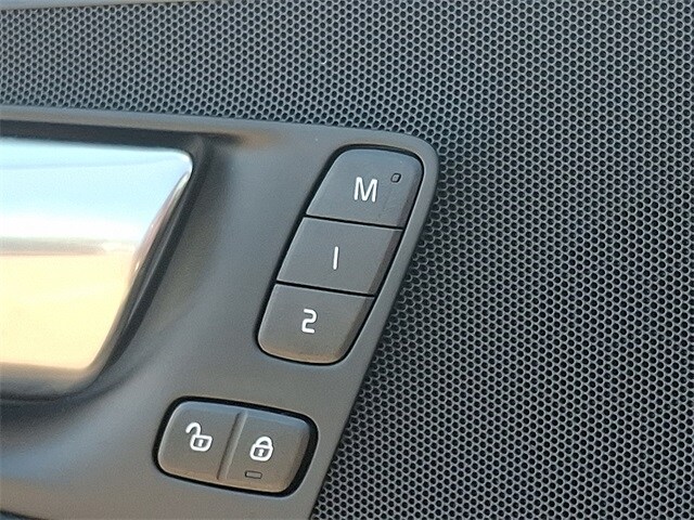 Thumbnail: 2024 Volvo XC60 - 26