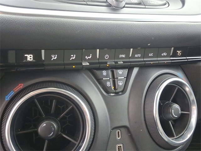 Thumbnail: 2022 Chevrolet Blazer - 15