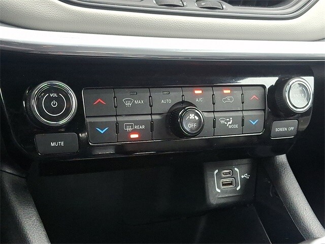 Thumbnail: 2024 Jeep Compass - 15