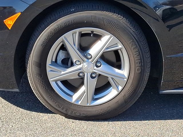 Thumbnail: 2023 Hyundai Sonata - 8