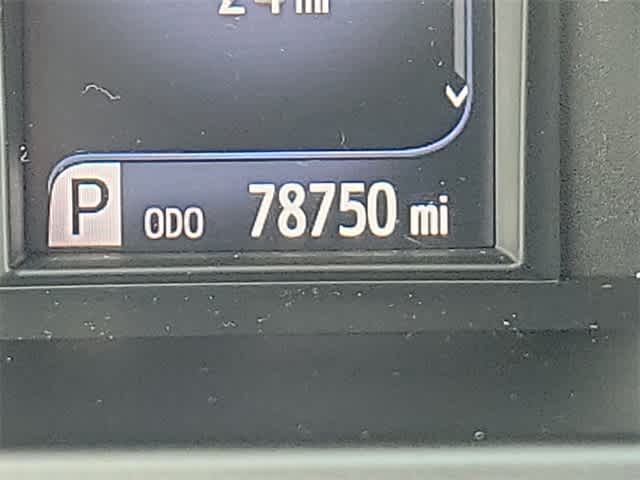 Thumbnail: 2015 Toyota Camry - 16