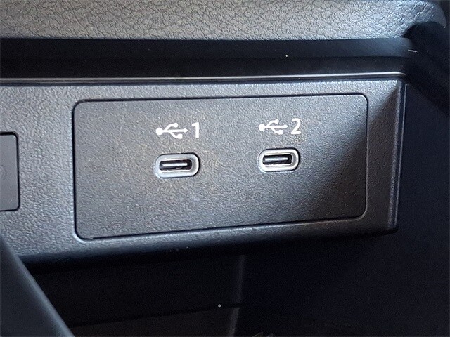 Thumbnail: 2025 Nissan Kicks - 25