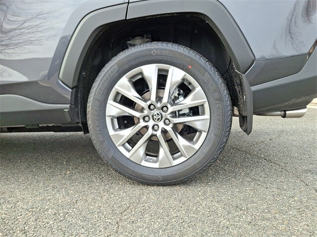 Thumbnail: 2025 Toyota RAV4 - 7