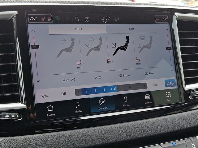 Thumbnail: 2024 Chrysler Pacifica - 16