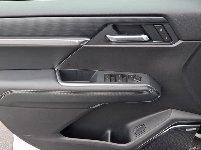 Thumbnail: 2026 GMC Acadia - 13