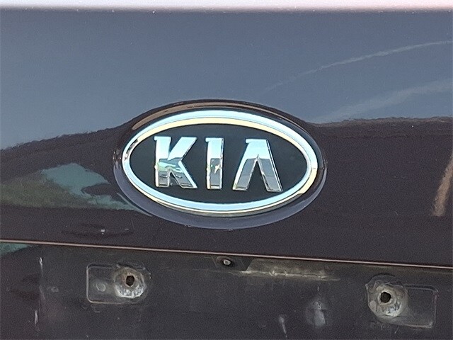 Thumbnail: 2012 Kia Optima - 8