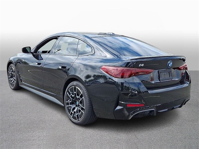 Thumbnail: 2025 BMW i4 - 6