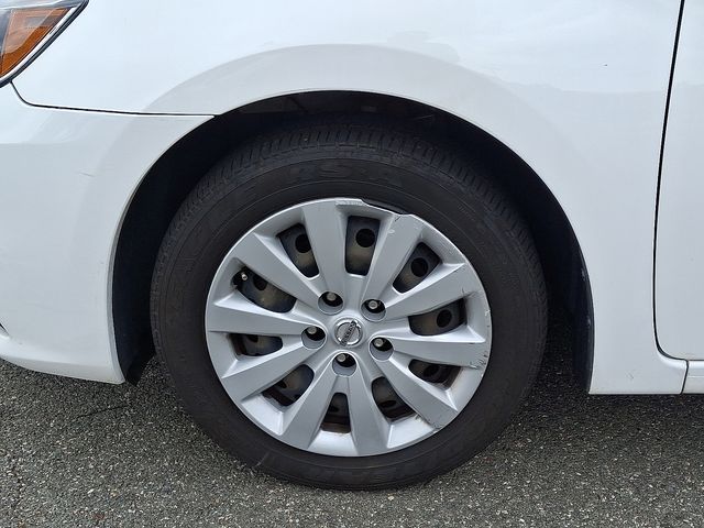 Thumbnail: 2016 Nissan Sentra - 8