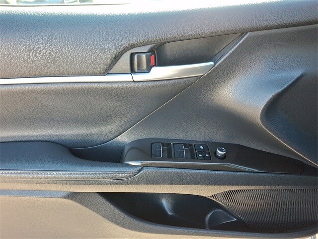 Thumbnail: 2023 Toyota Camry - 12